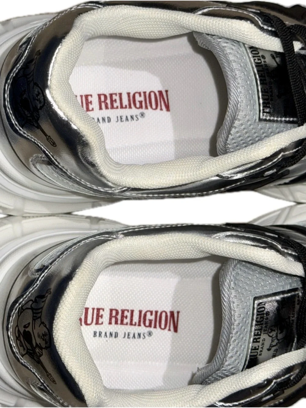 TRUE RELIGION *NWT Metallic Silver Running Shoes Dad Sneakers Streetwear | Sz 10